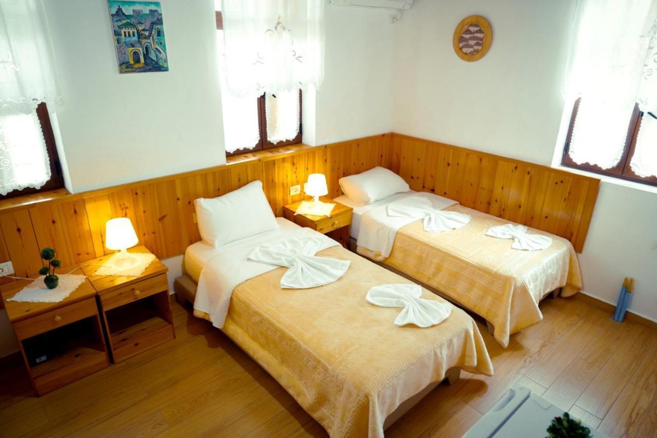 Hotel Domino Гирокастра Экстерьер фото
