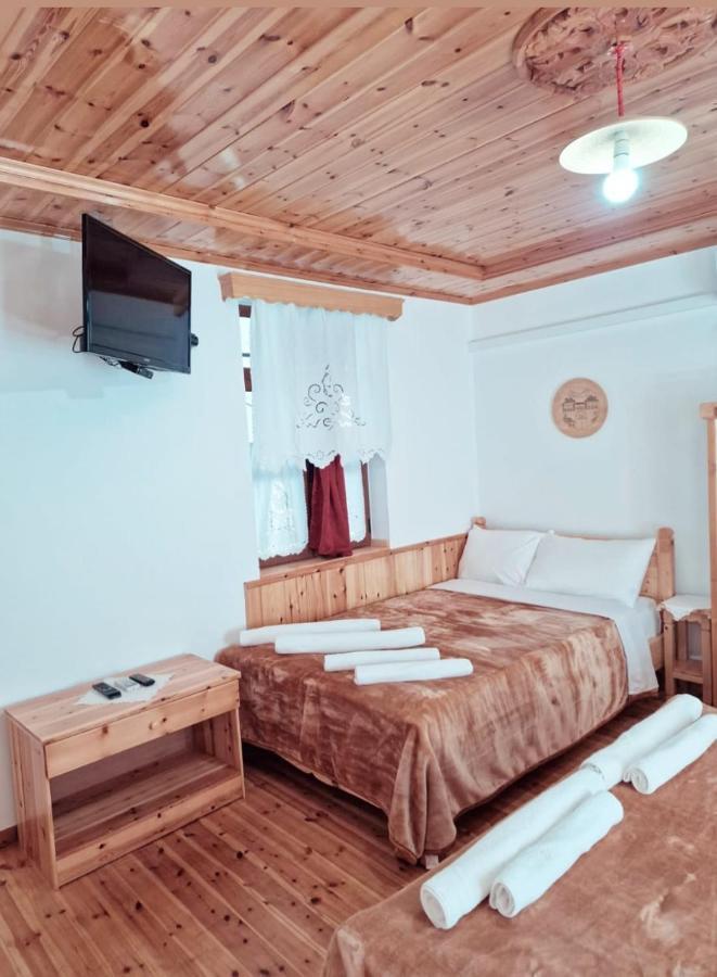 Hotel Domino Гирокастра Экстерьер фото