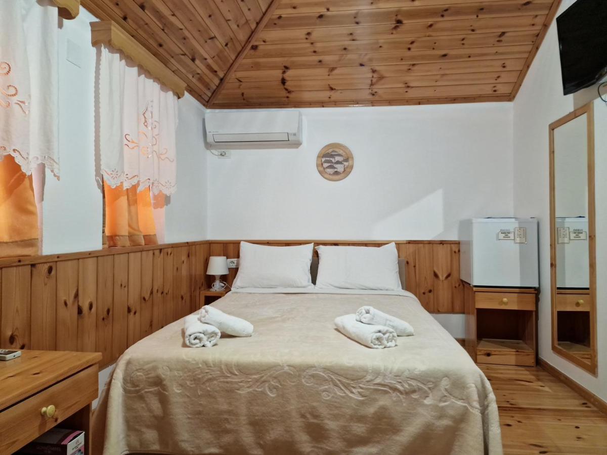 Hotel Domino Гирокастра Экстерьер фото