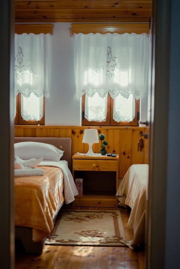 Hotel Domino Гирокастра Экстерьер фото