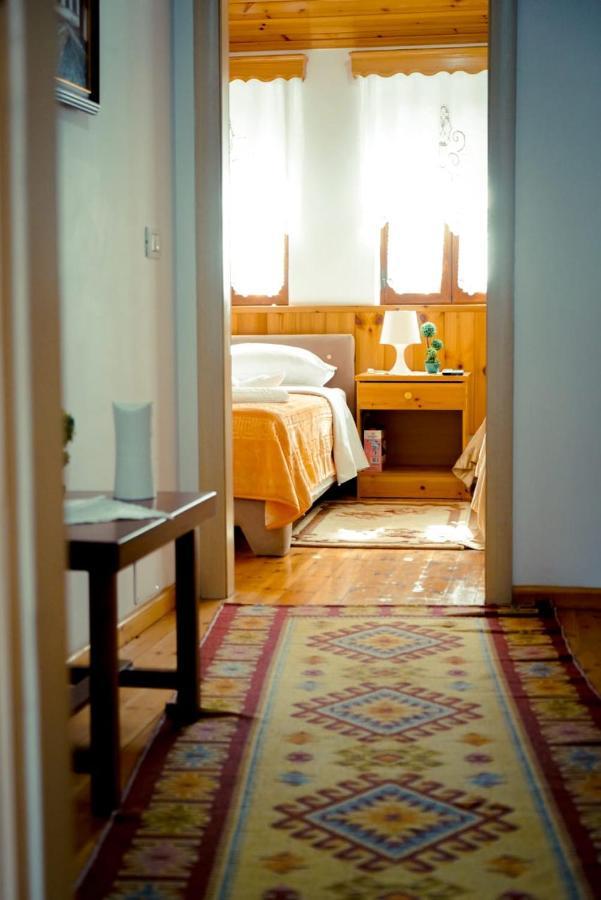 Hotel Domino Гирокастра Экстерьер фото