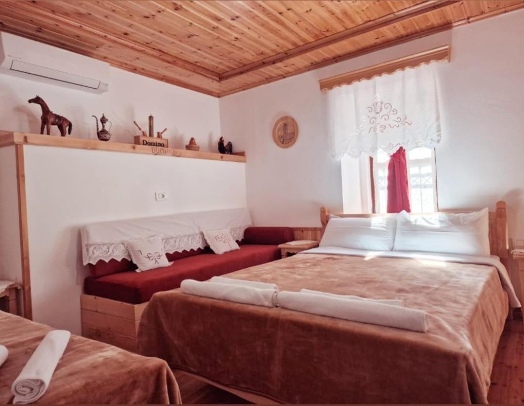 Hotel Domino Гирокастра Экстерьер фото