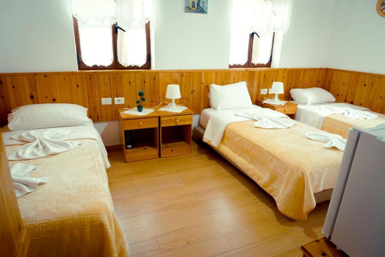 Hotel Domino Гирокастра Экстерьер фото